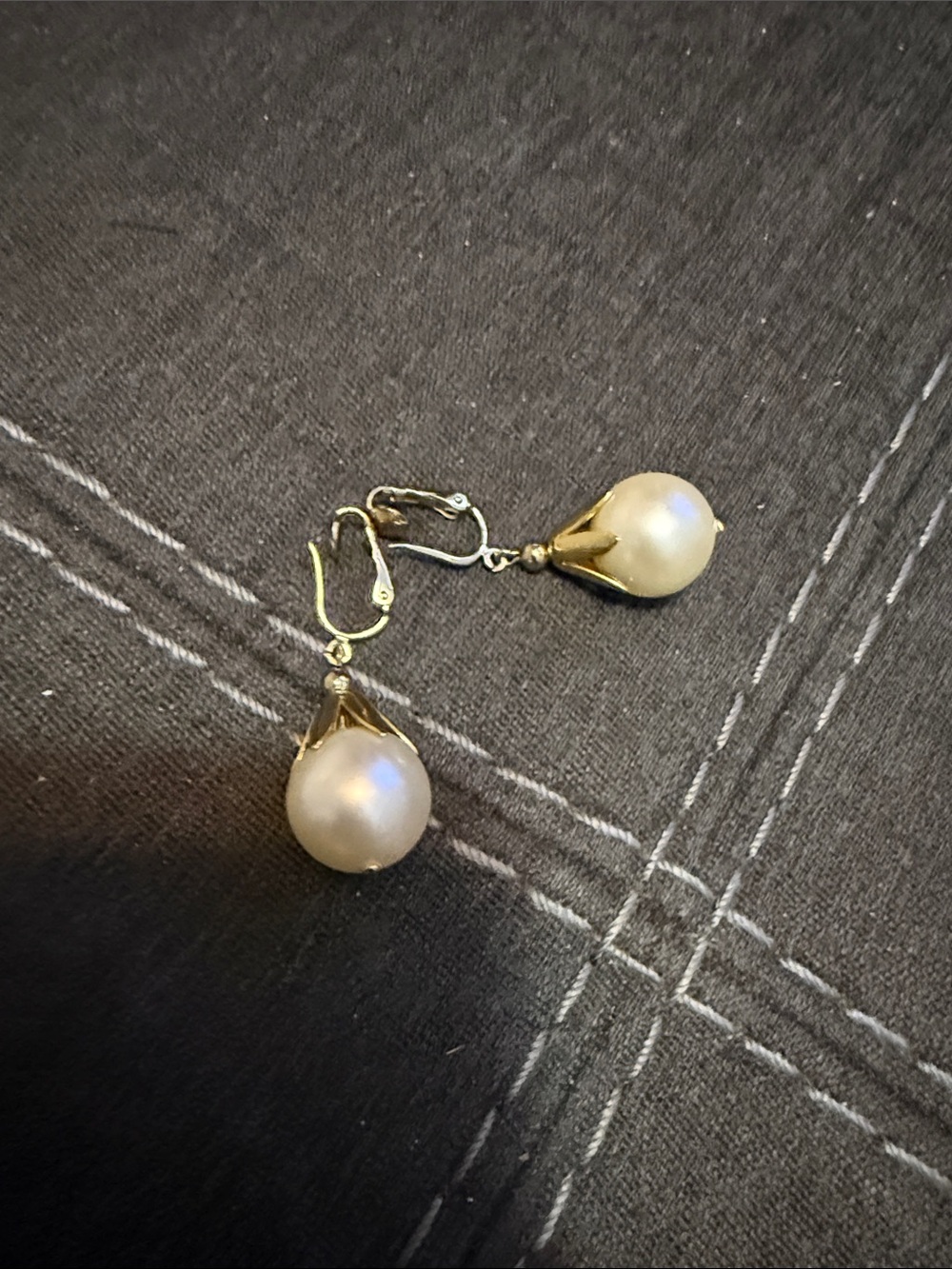 Vintage Gold Pearl Drop Clip-On Earrings - Elegant Women's Jewelry